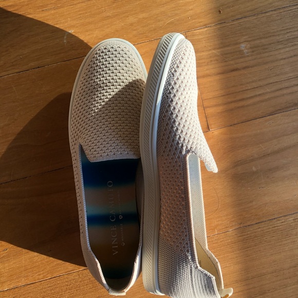 NEW IN BOX Vince Camuto Slip On Shoes - Picture 8 of 10